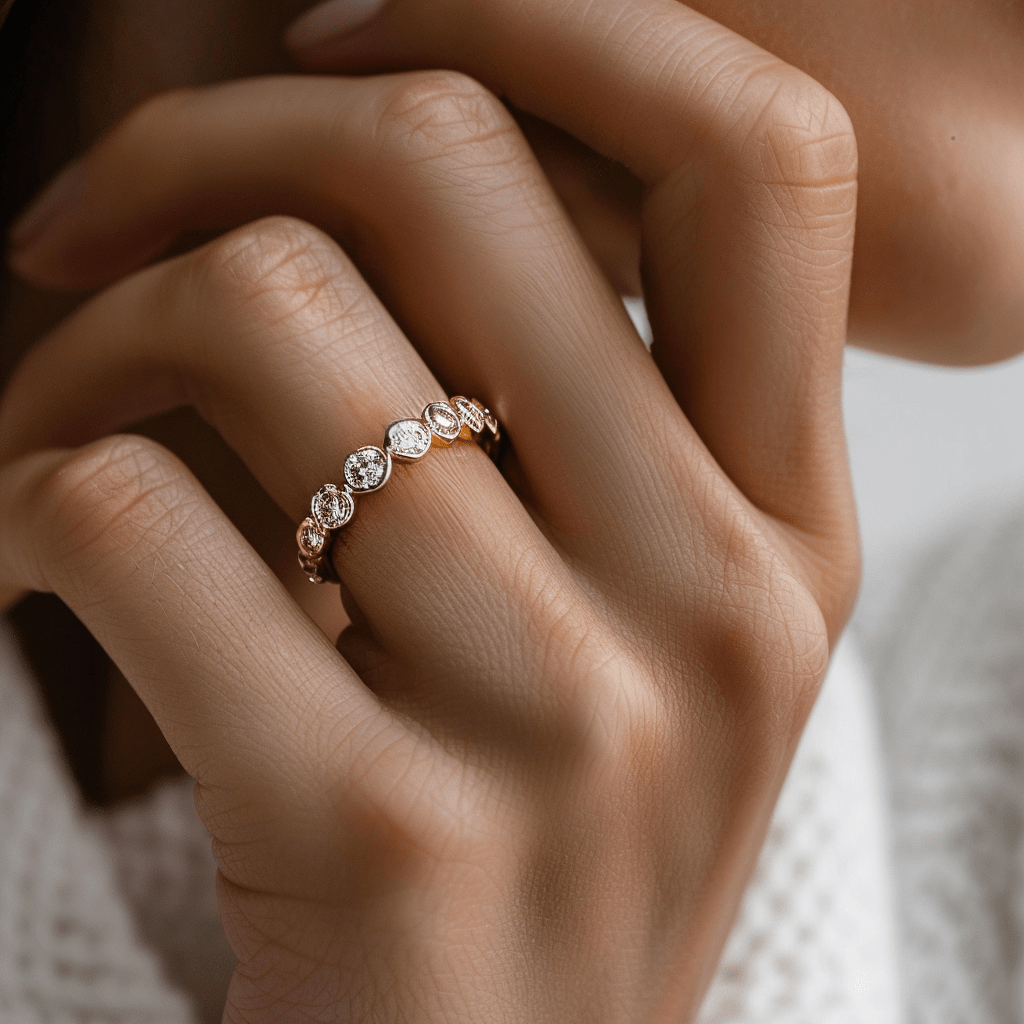 round diamonds ring