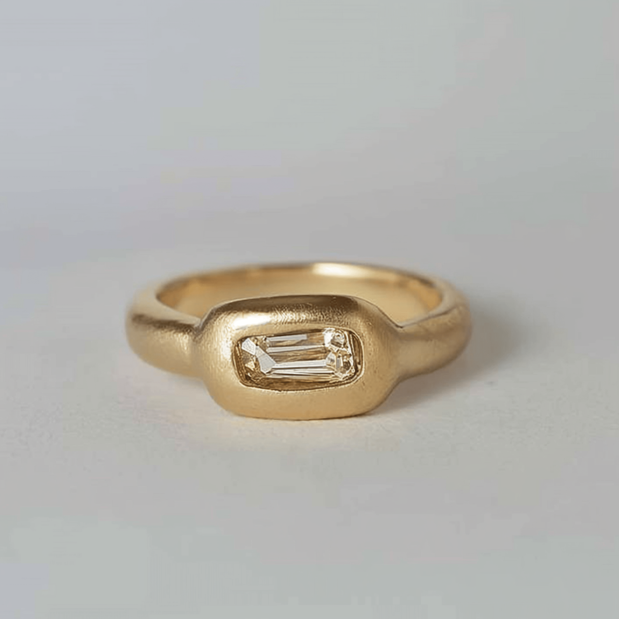 baguette diamond ring