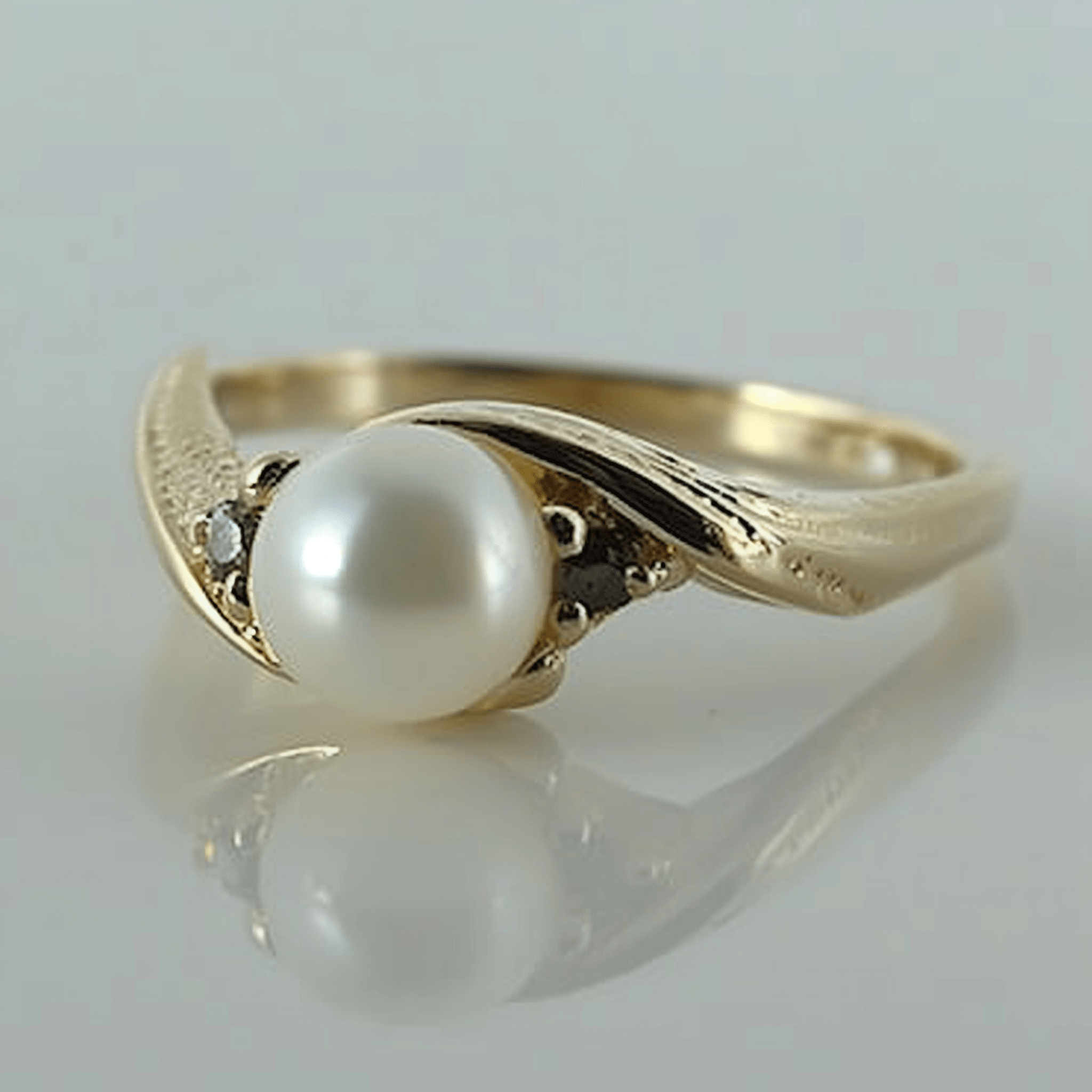 pearl ring