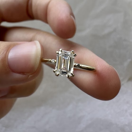 emerald diamond ring