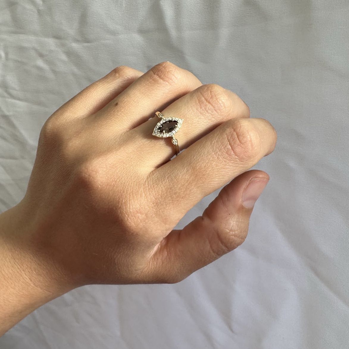 shahar smoky ring